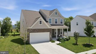 639 BARKSDALE DR, Charles Town, WV 25414