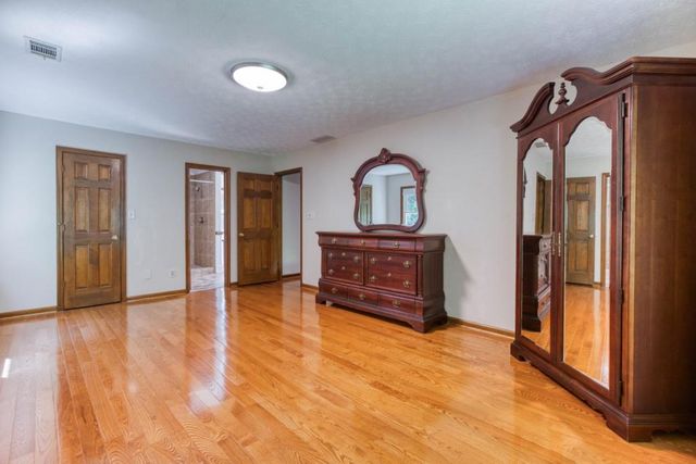 3970 Governors Circle, Loganville, GA 30052