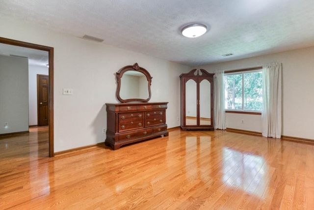 3970 Governors Circle, Loganville, GA 30052
