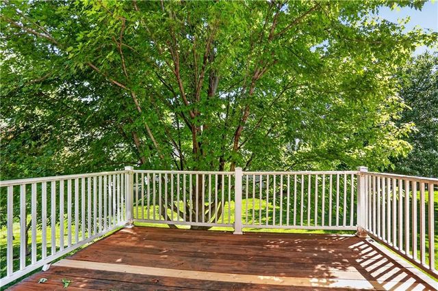 8665 NE 97th Terrace, Kansas City, MO 64157