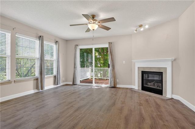 8665 NE 97th Terrace, Kansas City, MO 64157