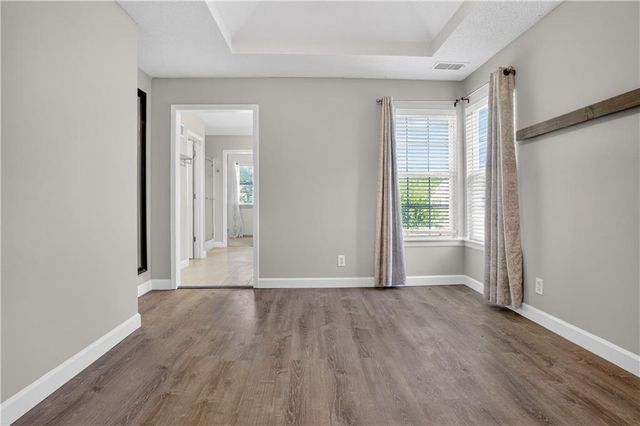 8665 NE 97th Terrace, Kansas City, MO 64157