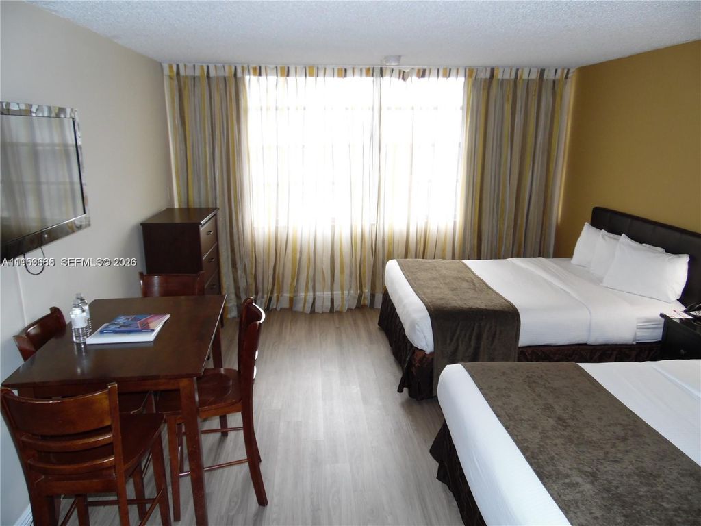 19201 Collins Ave 243, Sunny Isles Beach, FL 33160