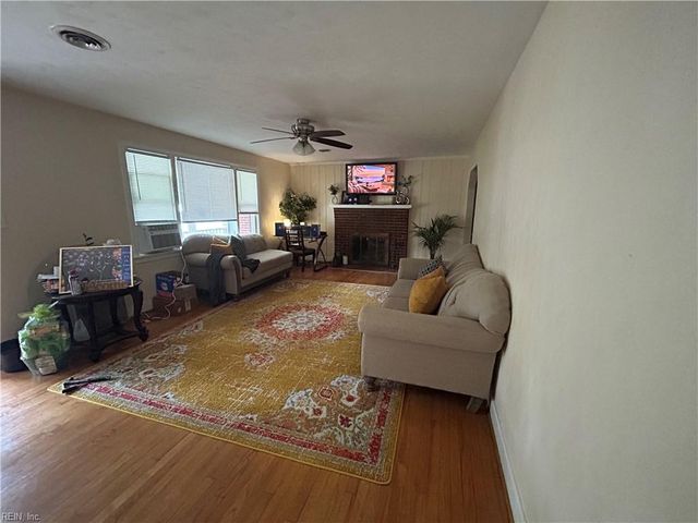 203 Bonney TER, Portsmouth, VA 23704