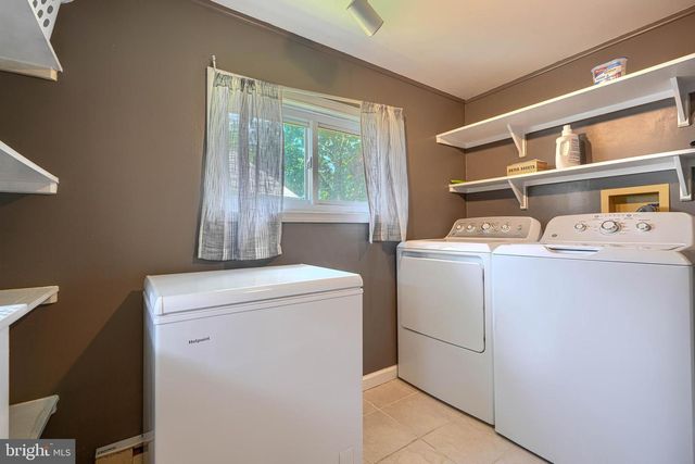 7741 OUTING AVE, Pasadena, MD 21122