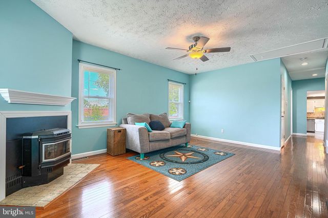 7741 OUTING AVE, Pasadena, MD 21122