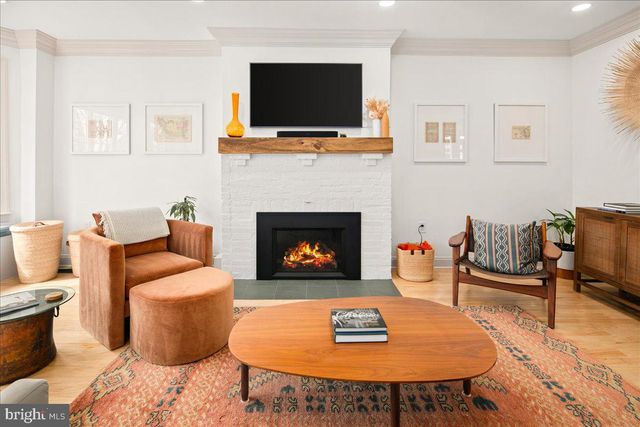 1509 VAN BUREN ST NW, Washington, DC 20012