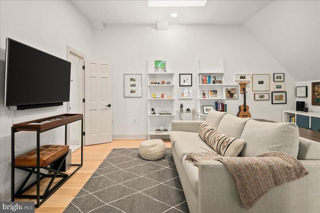 1509 VAN BUREN ST NW, Washington, DC 20012