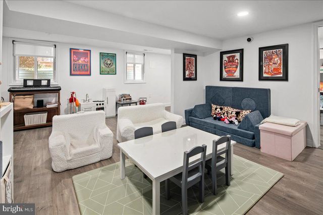 1509 VAN BUREN ST NW, Washington, DC 20012