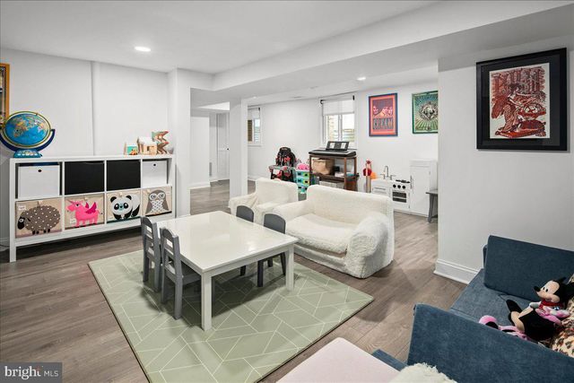 1509 VAN BUREN ST NW, Washington, DC 20012