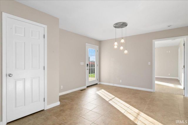 13621 Prairie Drive, Evansville, IN 47725