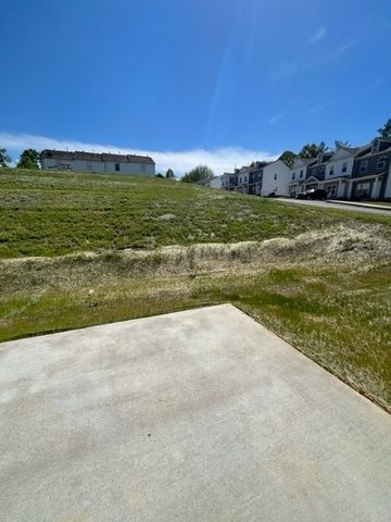 218 Tara Ct, Columbia, TN 38401