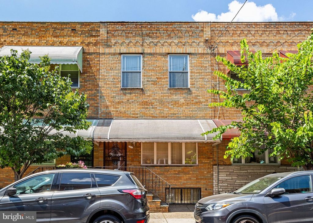 2320 S 10TH ST, Philadelphia, PA 19148