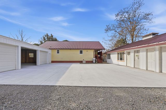 245 Skyline Dr., Greers Ferry, AR 72067