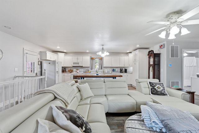 245 Skyline Dr., Greers Ferry, AR 72067