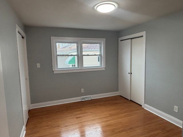 8616 S INDIANA Avenue, Chicago, IL 60619