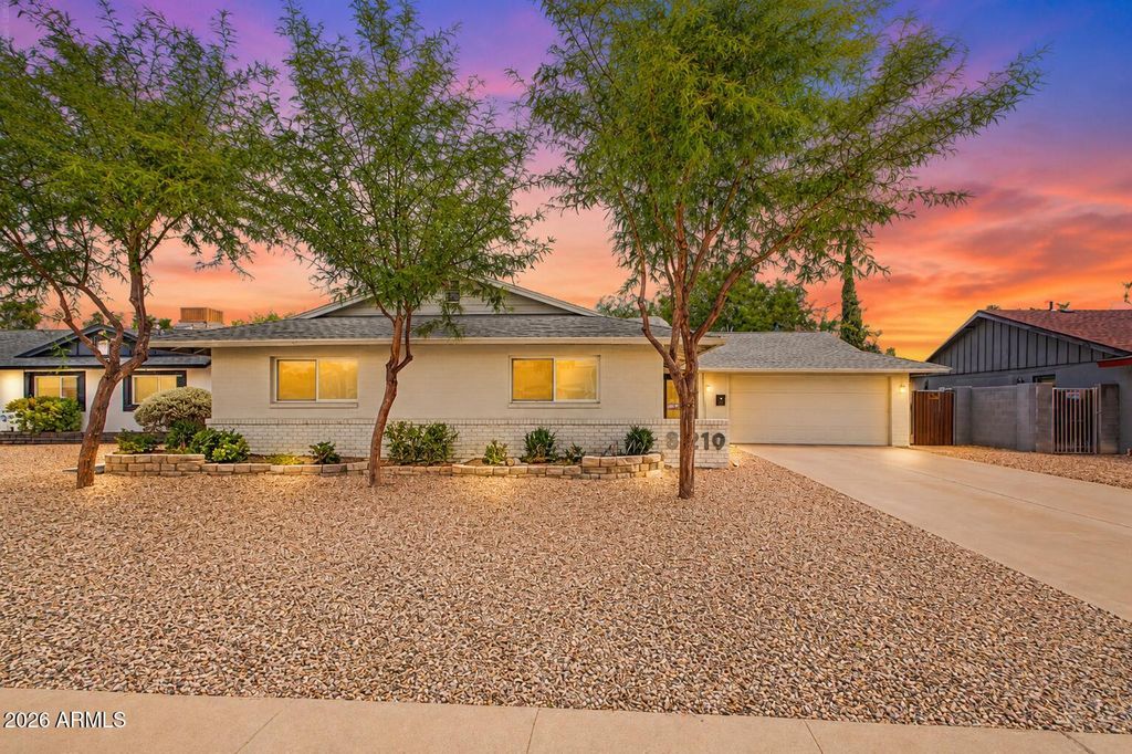 8219 E Valley View Road, Scottsdale, AZ 85250 — photo 2