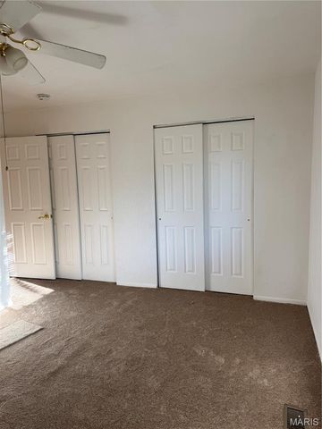 11965 Kingshead Drive, Florissant, MO 63033