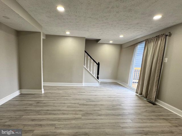 28 TOWNS CT, Rosedale, MD 21237
