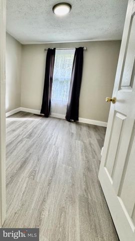 28 TOWNS CT, Rosedale, MD 21237