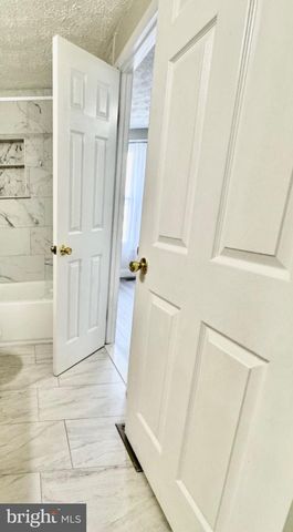 28 TOWNS CT, Rosedale, MD 21237