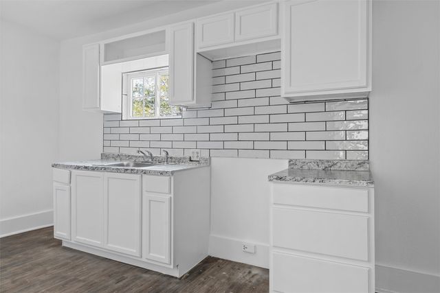 1825 Lyle Avenue, Waco, TX 76708