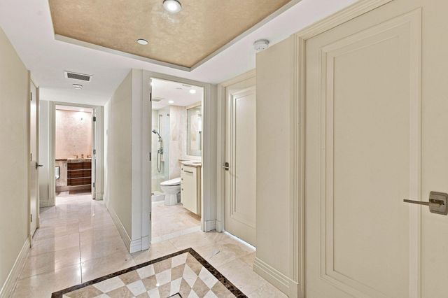 400 N FLAGLER Drive 1701, West Palm Beach, FL 33401