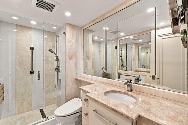 400 N FLAGLER Drive 1701, West Palm Beach, FL 33401