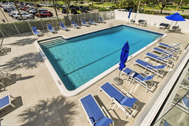 400 N FLAGLER Drive 1701, West Palm Beach, FL 33401