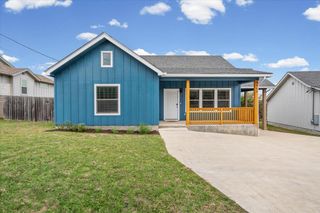 9913 Little Creek CIR, Dripping Springs, TX 78620