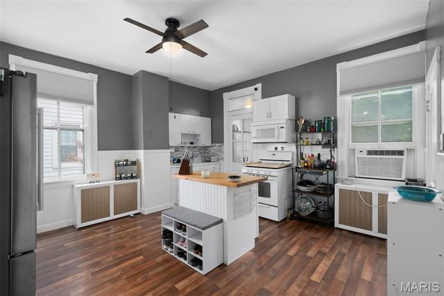 809 Military Road, Unincorporated, MO 63125