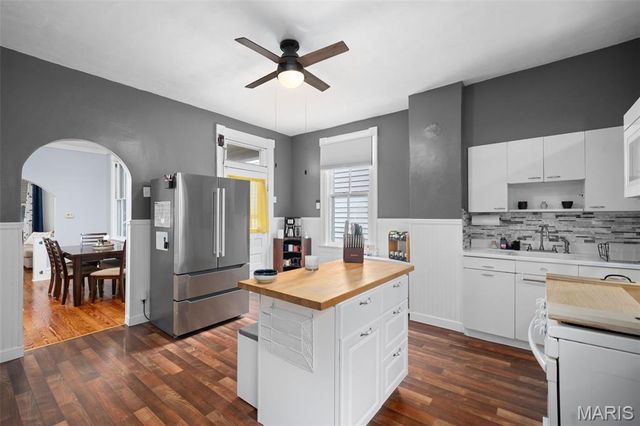809 Military Road, Unincorporated, MO 63125