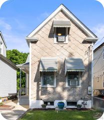 809 Military Road, Unincorporated, MO 63125