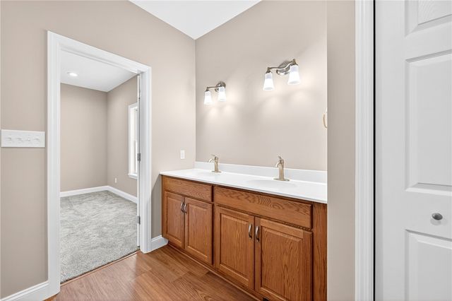 480 Matty, Rostraver, PA 15012