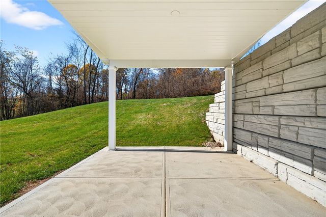 480 Matty, Rostraver, PA 15012