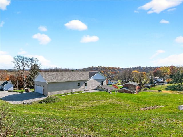 480 Matty, Rostraver, PA 15012