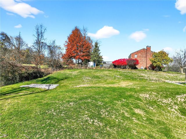 480 Matty, Rostraver, PA 15012