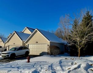 5046 Clintonville Pines Drive 13, Independence Charter Township, MI 48346