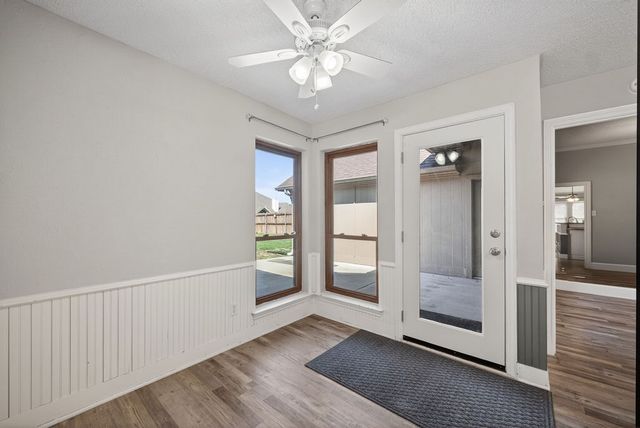 2229 Country Valley Road, Garland, TX 75041