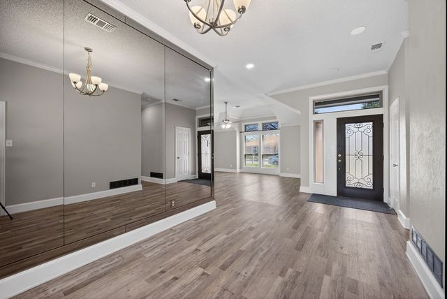 2229 Country Valley Road, Garland, TX 75041