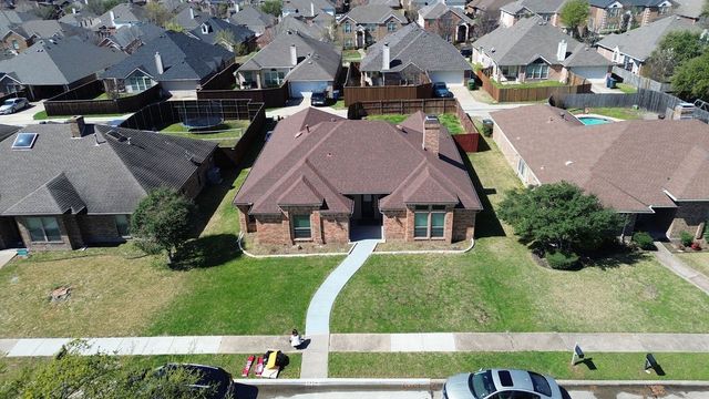 2229 Country Valley Road, Garland, TX 75041