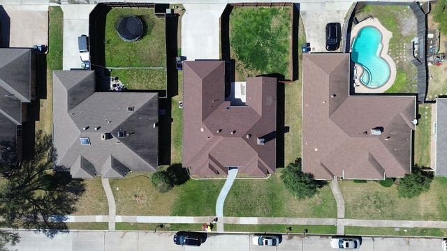 2229 Country Valley Road, Garland, TX 75041