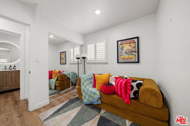 3037 Pacific Avenue, Long Beach, CA 90806