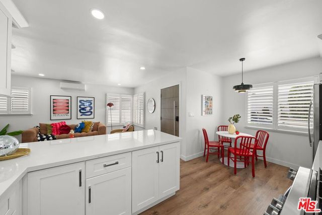 3037 Pacific Avenue, Long Beach, CA 90806