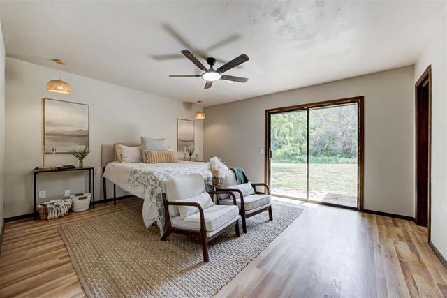 1002 S Pine Street, Guthrie, OK 73044
