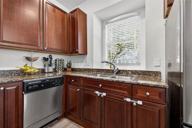 204 ROCK GARDEN PLACE 1, Tampa, FL 33609