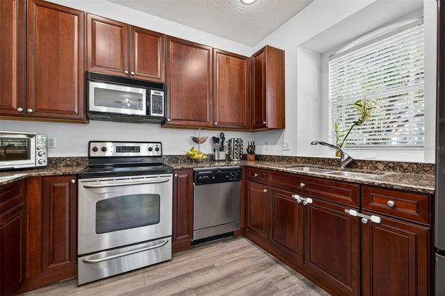 204 ROCK GARDEN PLACE 1, Tampa, FL 33609