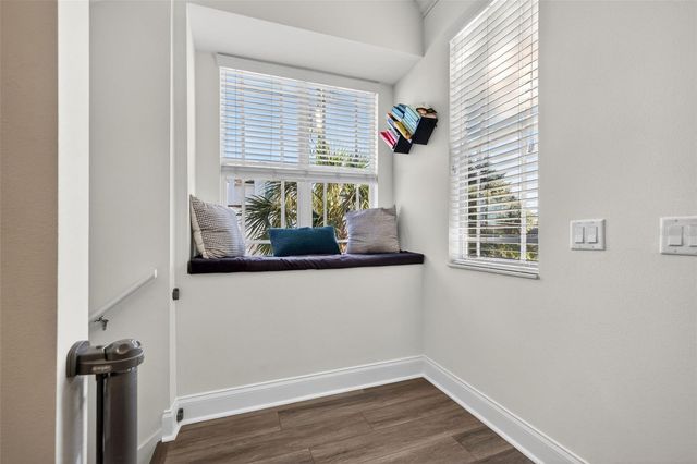 204 ROCK GARDEN PLACE 1, Tampa, FL 33609