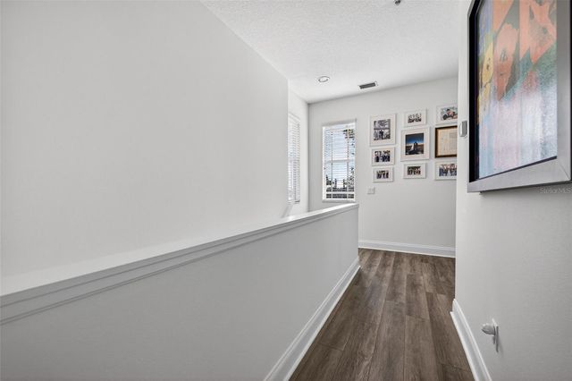 204 ROCK GARDEN PLACE 1, Tampa, FL 33609