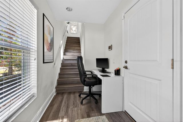 204 ROCK GARDEN PLACE 1, Tampa, FL 33609